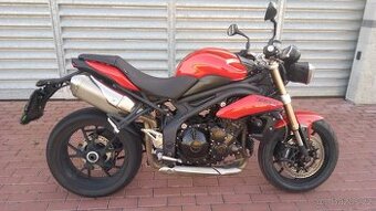 Triumph speed triple