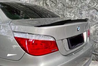 Lipo spoiler kridlo na kufor pre BMW rada 5 E60