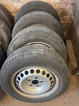 VW T5 T6 - disky 6,5x16 et51 + letní 205/65/16C - 1