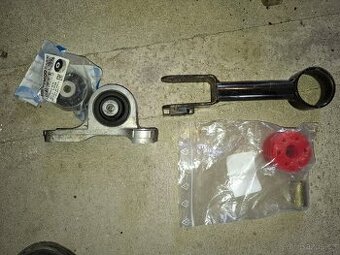 Horní silenblok motoru alfa romeo 166