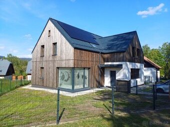 Úklid dokončené novostavby domu v Nové Peci u Lipna