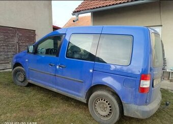 Caddy life 1.6 75kw benzín