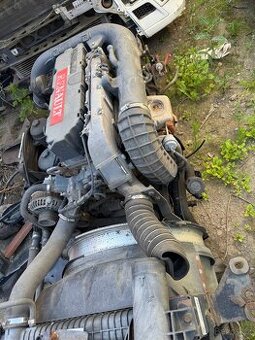 Prodaml motor a převodovka Renault - 1