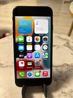 iPhone 8 top stav