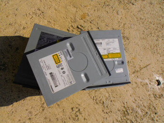 CD mechaniky