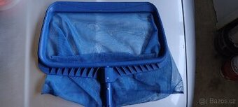 Bazénová síťka na čištění