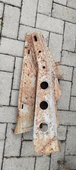 ŠKODA RAPID 130 136 ZADNÍ PODBĚH - NOSNÍK NOVÝ