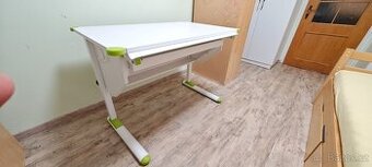 Dětský stůl rostoucí