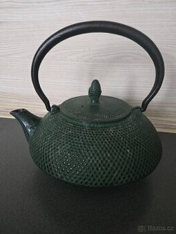 VARNÁ LITONOVÁ KONVICE S FILTREM