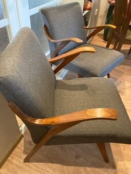 Čalouněná křesla retro