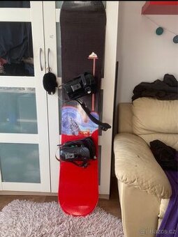 Prodám snowboard k2 spitfire 155 cm