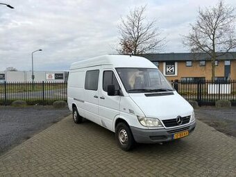 Mercedes sprinter