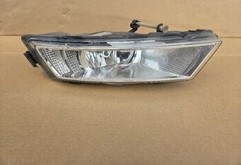 Pravá přední mlhovka s LED Škoda Rapid