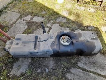 Naftová nádrž na Ford Transit r. 2013
