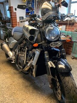 Yamaha V max 1700