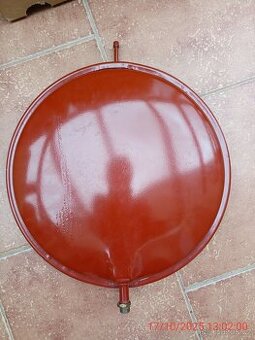 Expanzní nádoba 5 litrů.