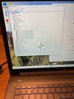 Hp elitebook 8770w nové ssd.