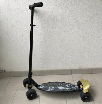 Koloběžka/skatebord