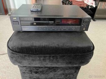 JVC CD přehrávač