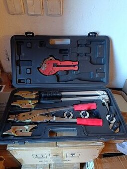 Krimpovací/lisovací sada na podlahové topení - nepoužitá