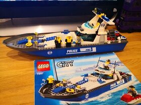 Lego policejní loď 7287
