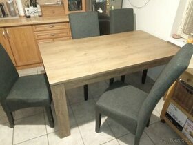Jídelní stůl včetně 4x židle
