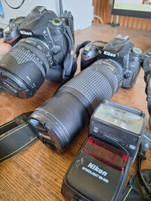 Prodám sadu Nikon D90 + 2x objektiv + stativ + blesk