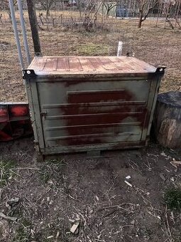 skříňová kovová paleta - 1