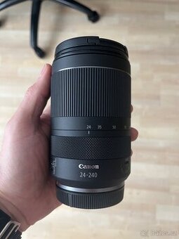 Canon RF 24-240 + Záruka do 7.2026