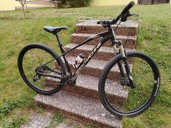 Prodám kolo mtb Rock Machine Manhattan 90—29