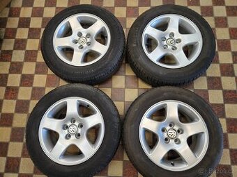 alu kola 15 5x100 7Jx15 et35 vw škoda pneu195/65/15