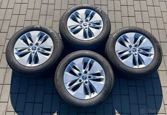 Octavia - 16 Twister + letni 205/60 R16 Kumho - 1