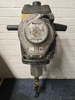 Benzínové bourací kladivo Wacker BH 23