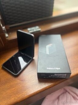 Samsung galaxy Z flip 6
