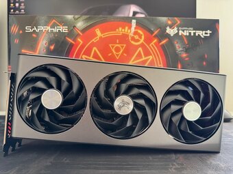 SAPPHIRE NITRO+ RX 7800 XT 16GB