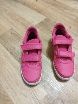 dívčí obuv Adidas vel. 36