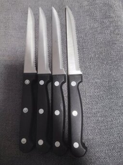 Steakové nože 4 kusy