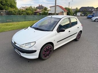 Prodám Peugeot 1.4 hadi