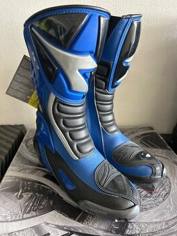 Moto boty diadora velikost 42