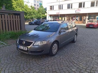 Volkswagen Passat Rok 2011 STK Do 6/26