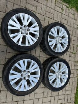 4x litá kola 5x114 R17