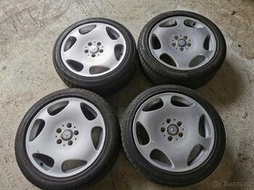 Mercedes R17 Segin