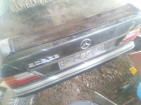 Mercedes Benz w124 zadní AMG spoiler