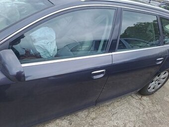 Audi a6 c6 4f. Béžové sedačky v elektrice viz foto
