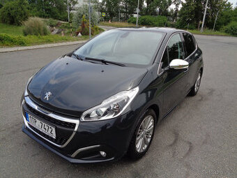 PEUGEOT 208 1.2i 81kW,ALLURE ,KOUPENO ČR,1.MAJITEL,SERVISKA