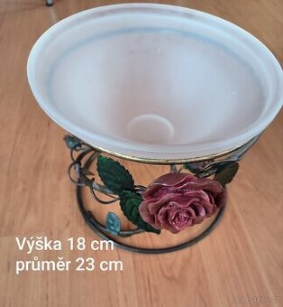 skleněná mísa