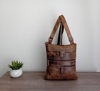 Vera Pelle crossbody taška kožená unisex