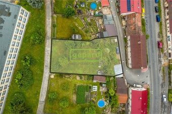 Prodej stavebního pozemku ve Zbirohu, klid, zeleň, výborná d - 1