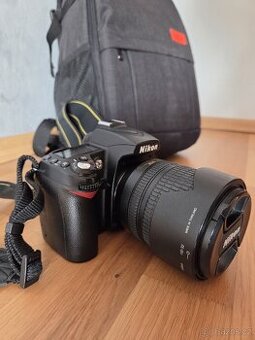 Nikon D90 + objektiv 18–105 mm VR
