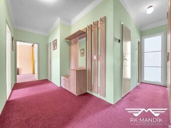 Vesakova stena do predsine